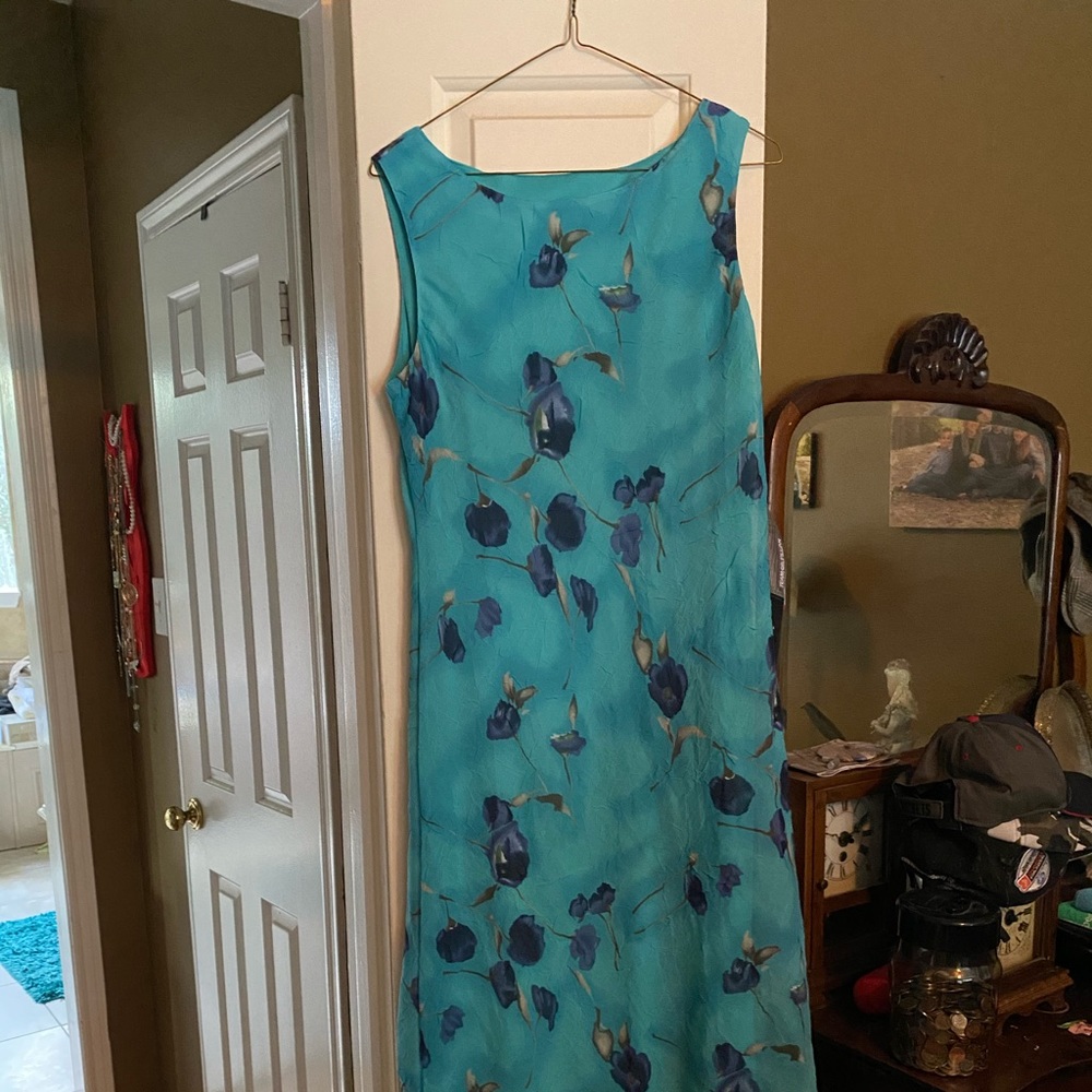 Beautiful teal sundress.